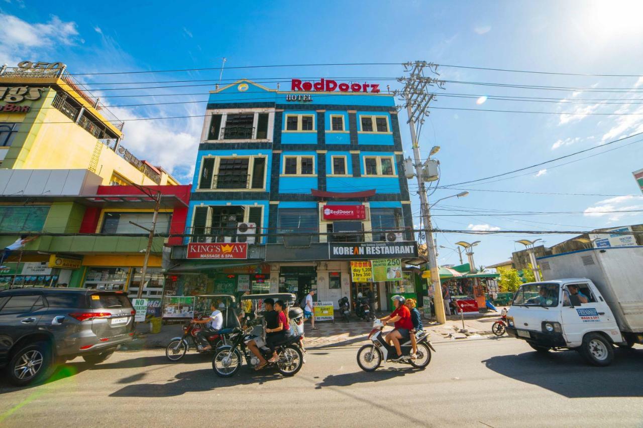 Reddoorz @ Fields Avenue Angeles City Eksteriør billede